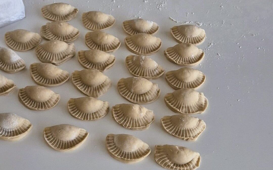 Pierogi orkiszowe (ruskie) – delikatne ciasto z mąki orkiszowej 630