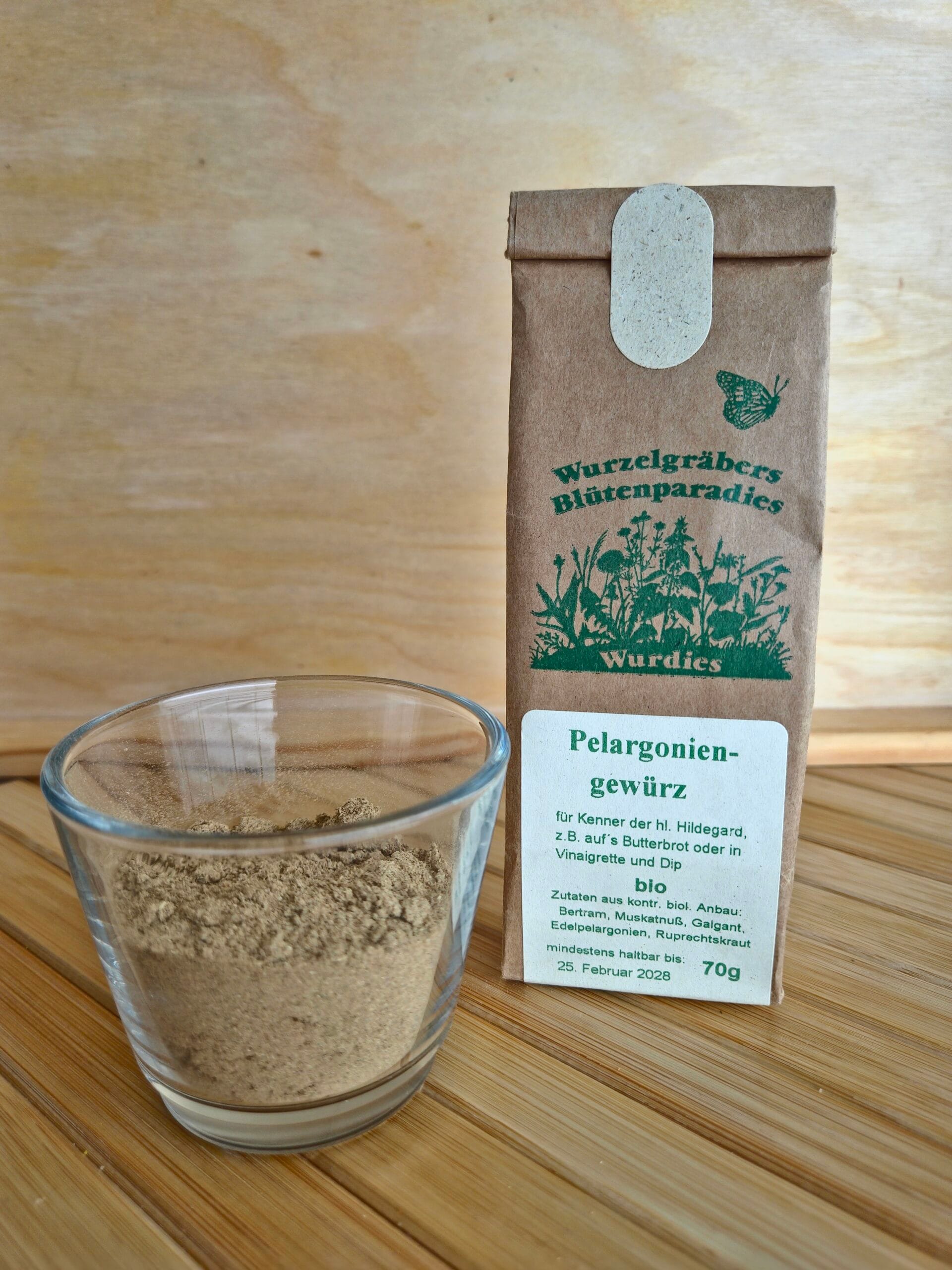 MIESZANKA Z PELARGONIĄ BIO